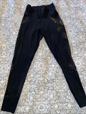 Victoria Secret VSX Black High-Waist Leggings with Glossy Paneled Accents